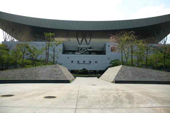 Entrance of Shenzhen Museum 